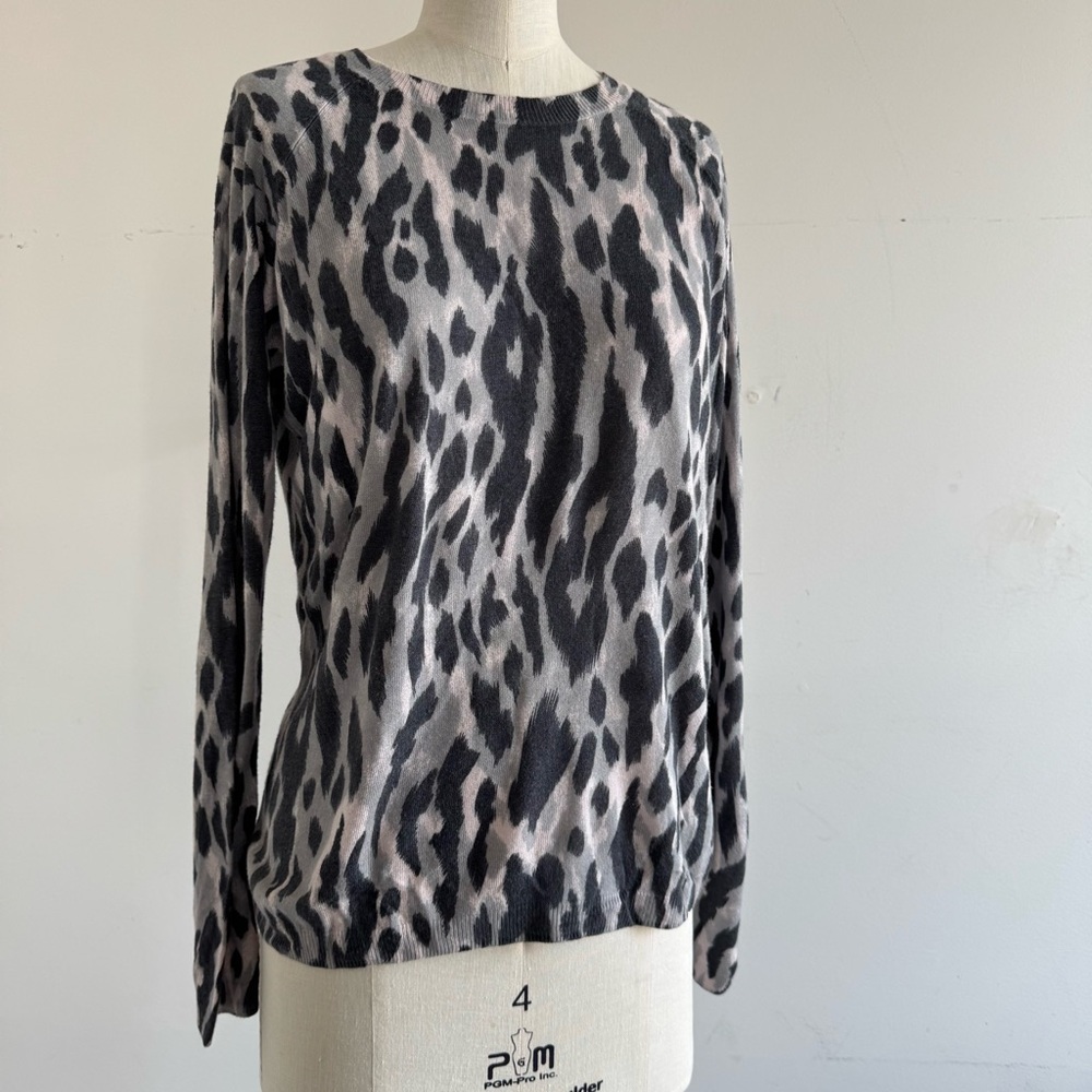 Cashmere Leopard Print Long Sleeve sweater